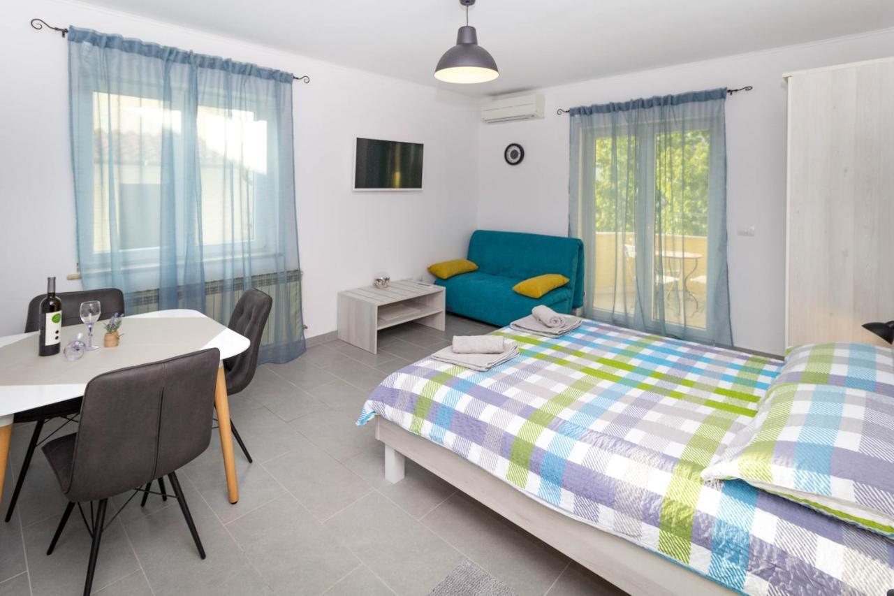 Apartments Balach Пореч Екстериор снимка